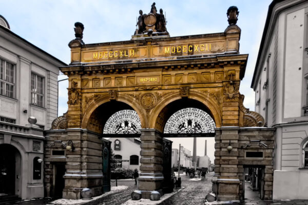 Visita de un día a la fábrica de cerveza Pilsner Urquell con excursión a la cristalería Rückl