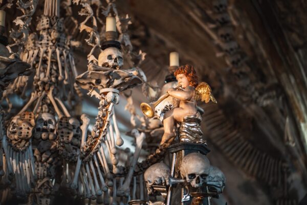 Excursión de un día a la Unesco Kutná hora con almuerzo tradicional checo - Imagen 4