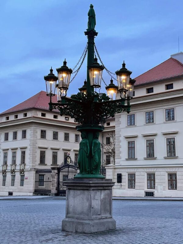 Visita privada al castillo de Praga con entradas - Imagen 4